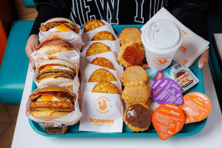 Does Popeyes Take Apple Pay?